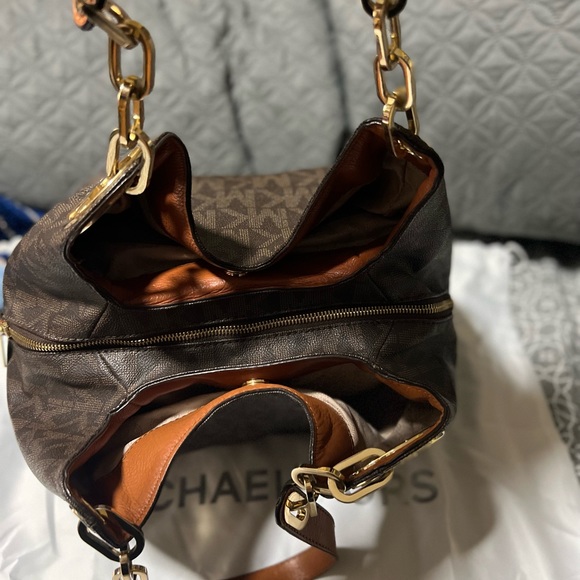 Michael Kors Large Brown Leather - Picture 3 of 5